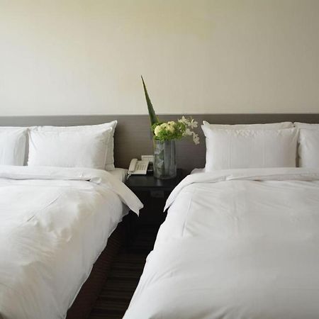 De Reve Express Hotel Csiaji Kültér fotó